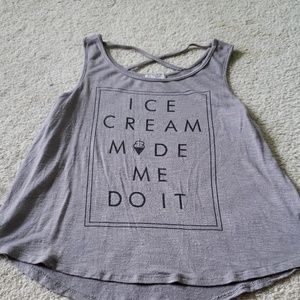 Sleeveless kids shirt